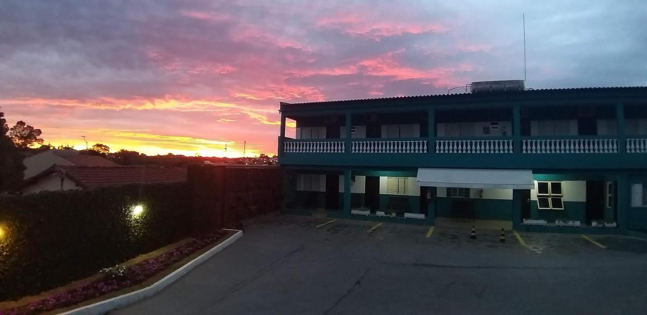Agape Hotel Cesário Lange Exteriér fotografie